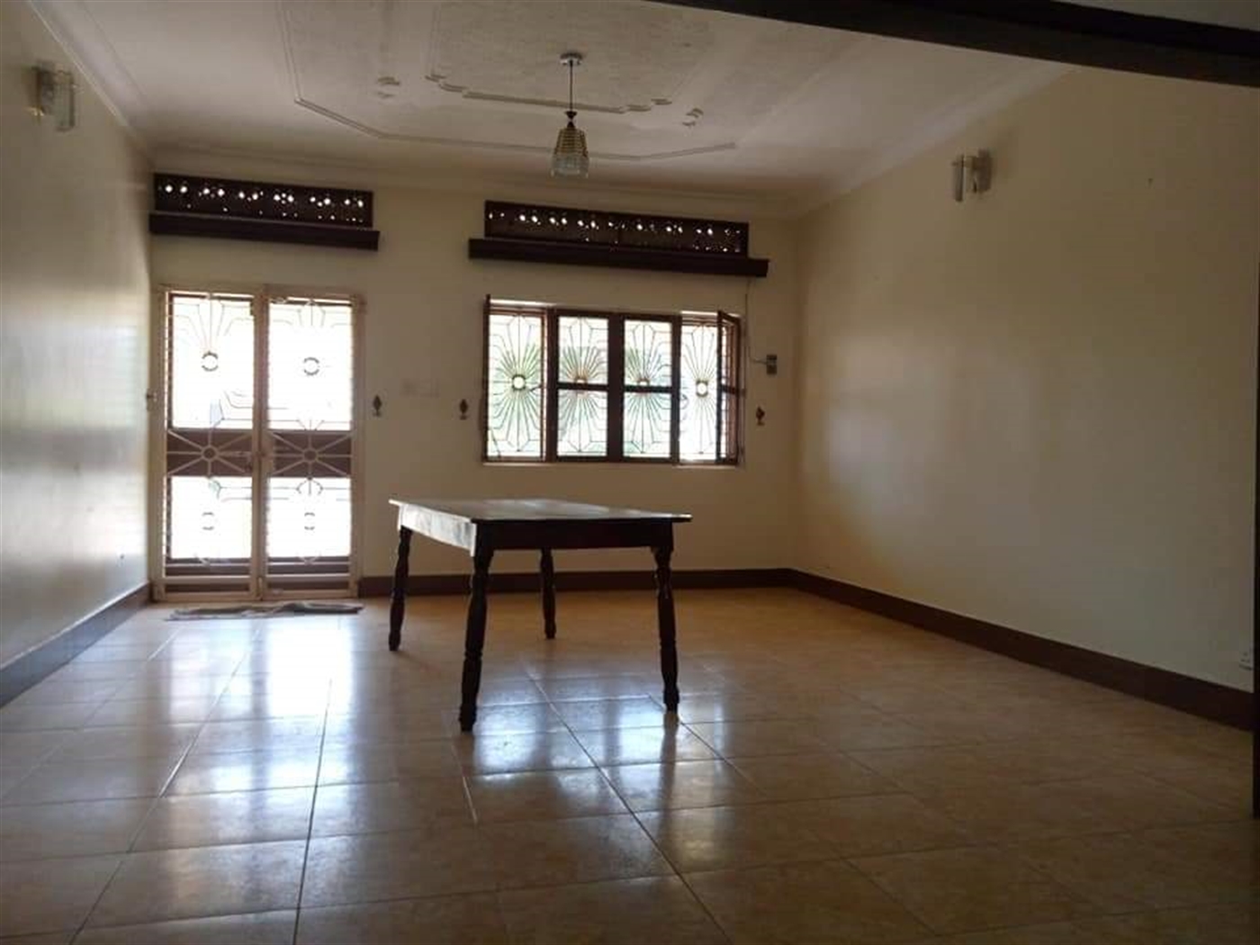 Bungalow for rent in Kisaasi Kampala