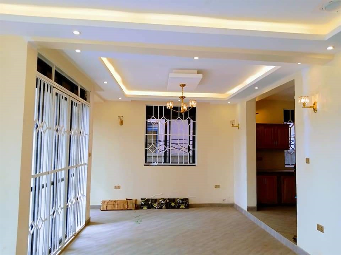 Mansion for sale in Kira Wakiso