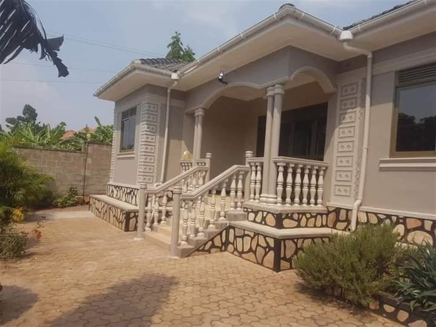 Bungalow for sale in Mutungo Kampala