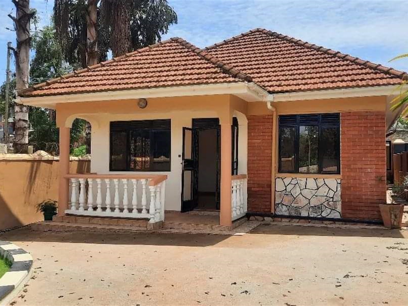 Bungalow for rent in Kyanja Kampala