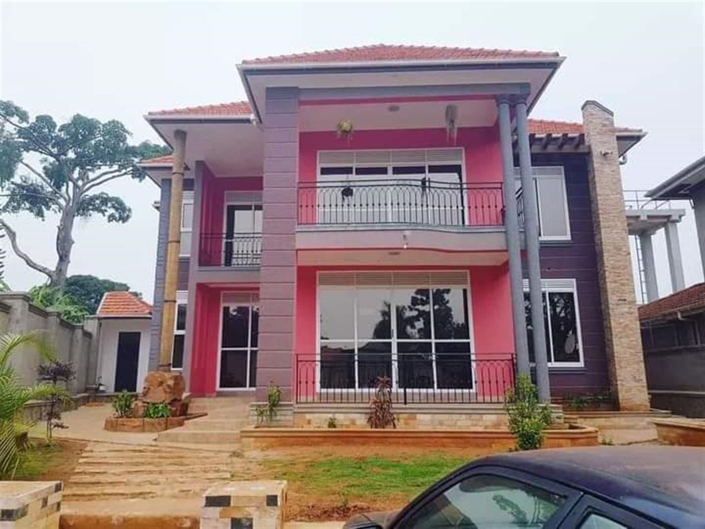 Duplex for sale in Bbunga Kampala