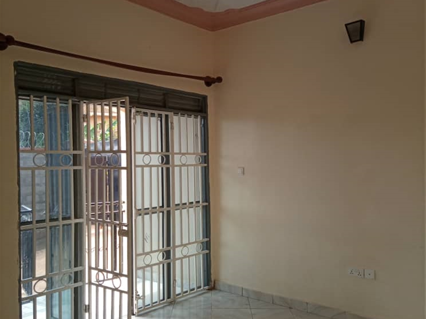 Semi Detached for rent in Kumunaana Wakiso