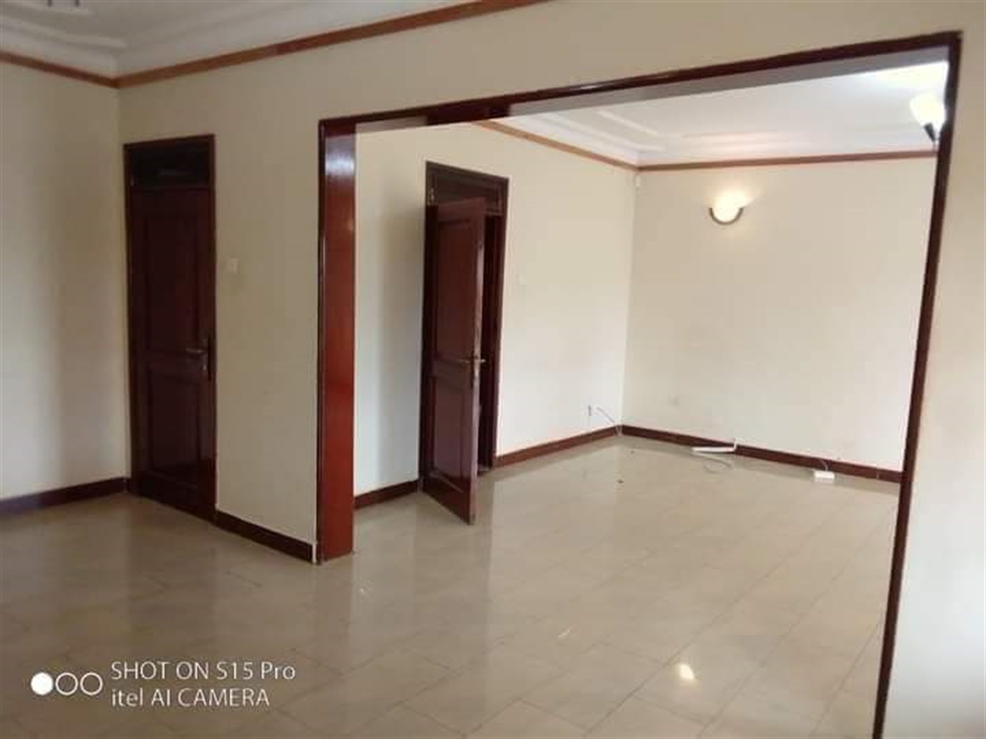 Bungalow for rent in Kiwaatule Kampala