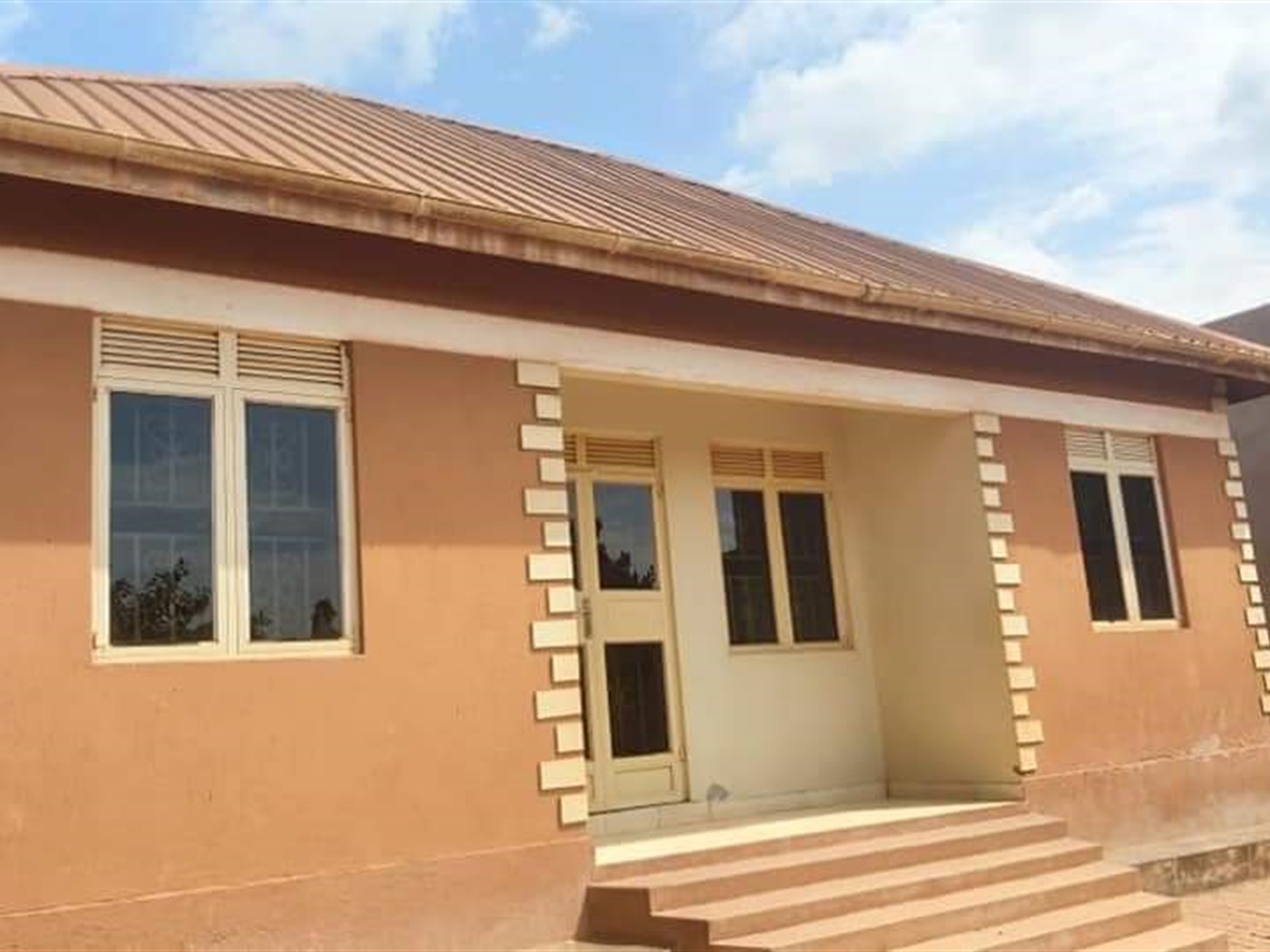 Bungalow for sale in Kitende Wakiso