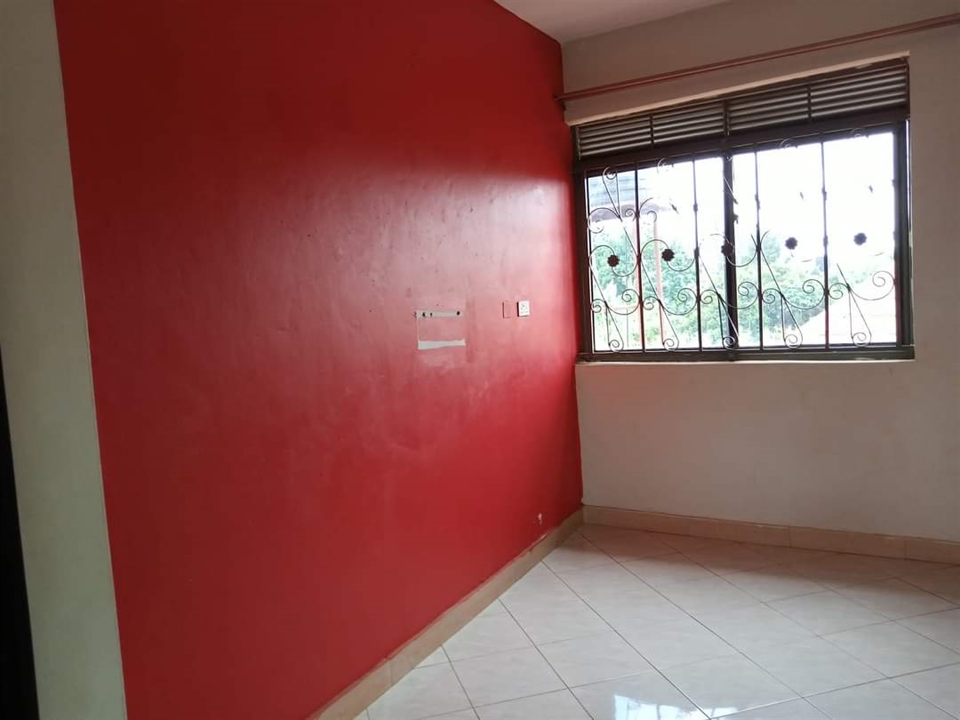 Mansion for sale in Kira Wakiso