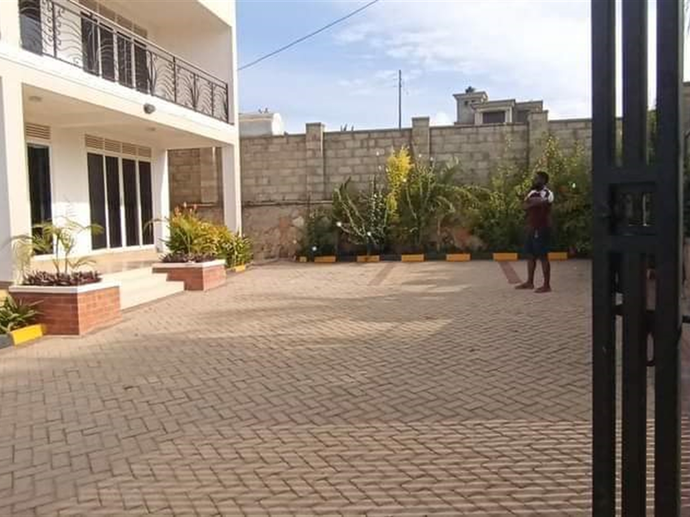 Duplex for sale in Kajjansi Wakiso