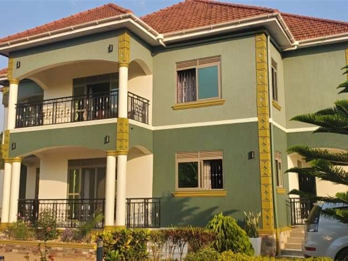 Storeyed house for sale in Seguku Wakiso