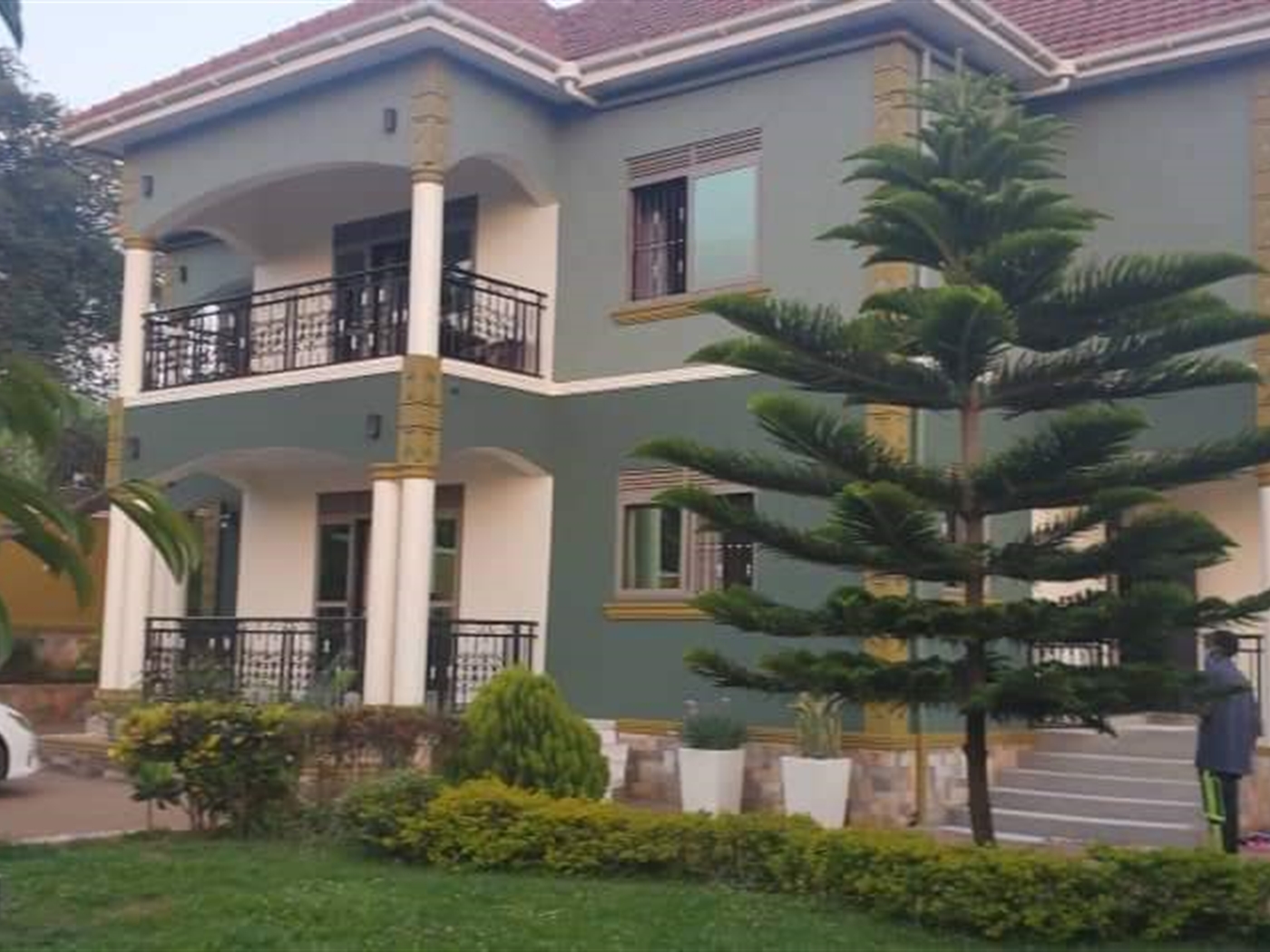 Storeyed house for sale in Seguku Wakiso