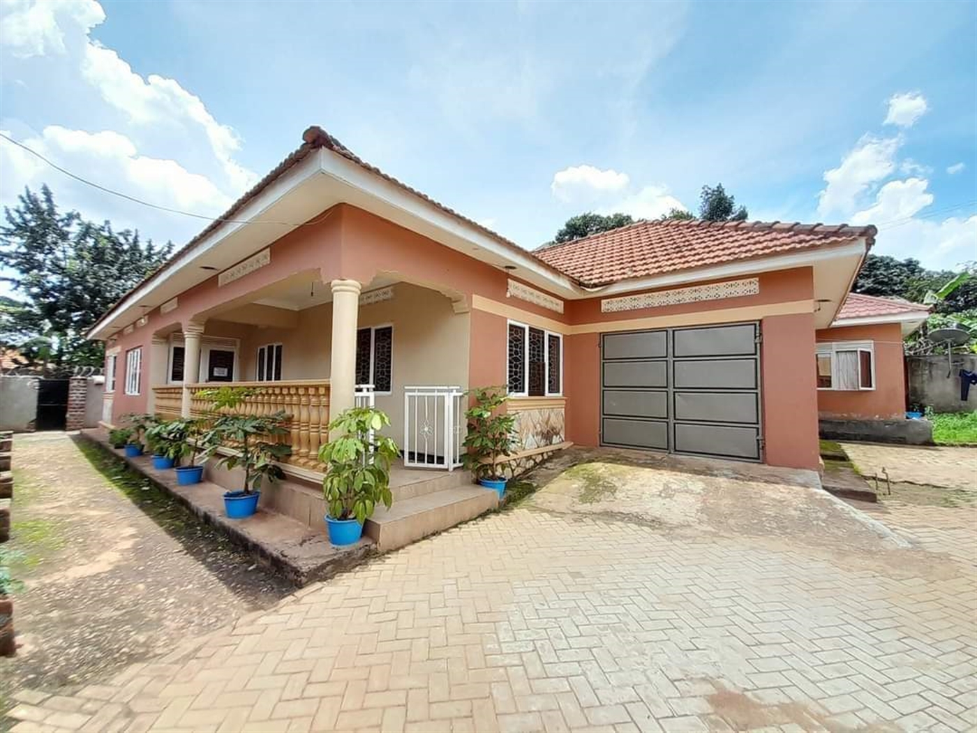 Bungalow for rent in Kira Wakiso