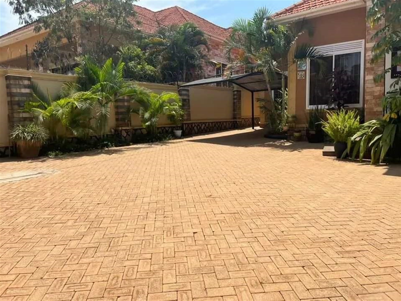 Bungalow for sale in Kira Wakiso