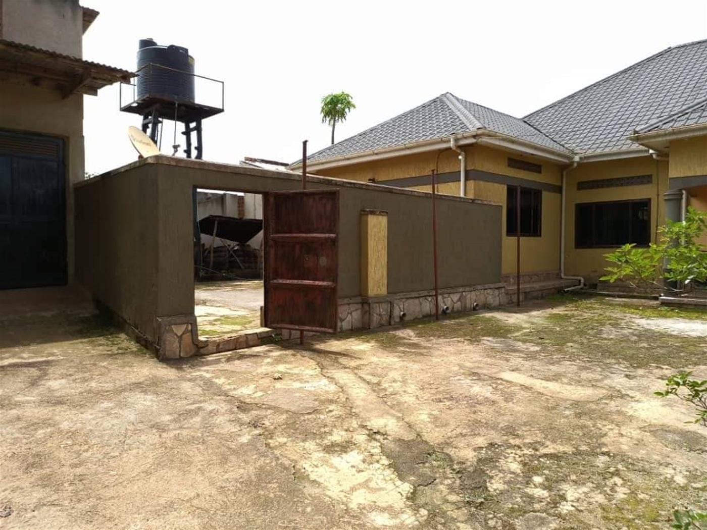 Bungalow for sale in Maya Wakiso