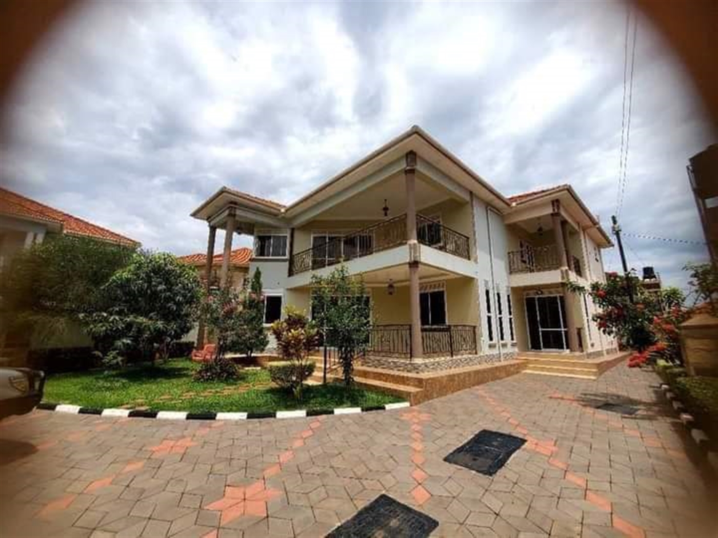 Mansion for sale in Munyonyo Kampala