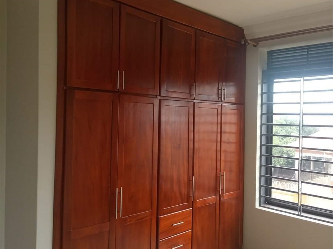 Apartment for rent in Kisaasi Kampala