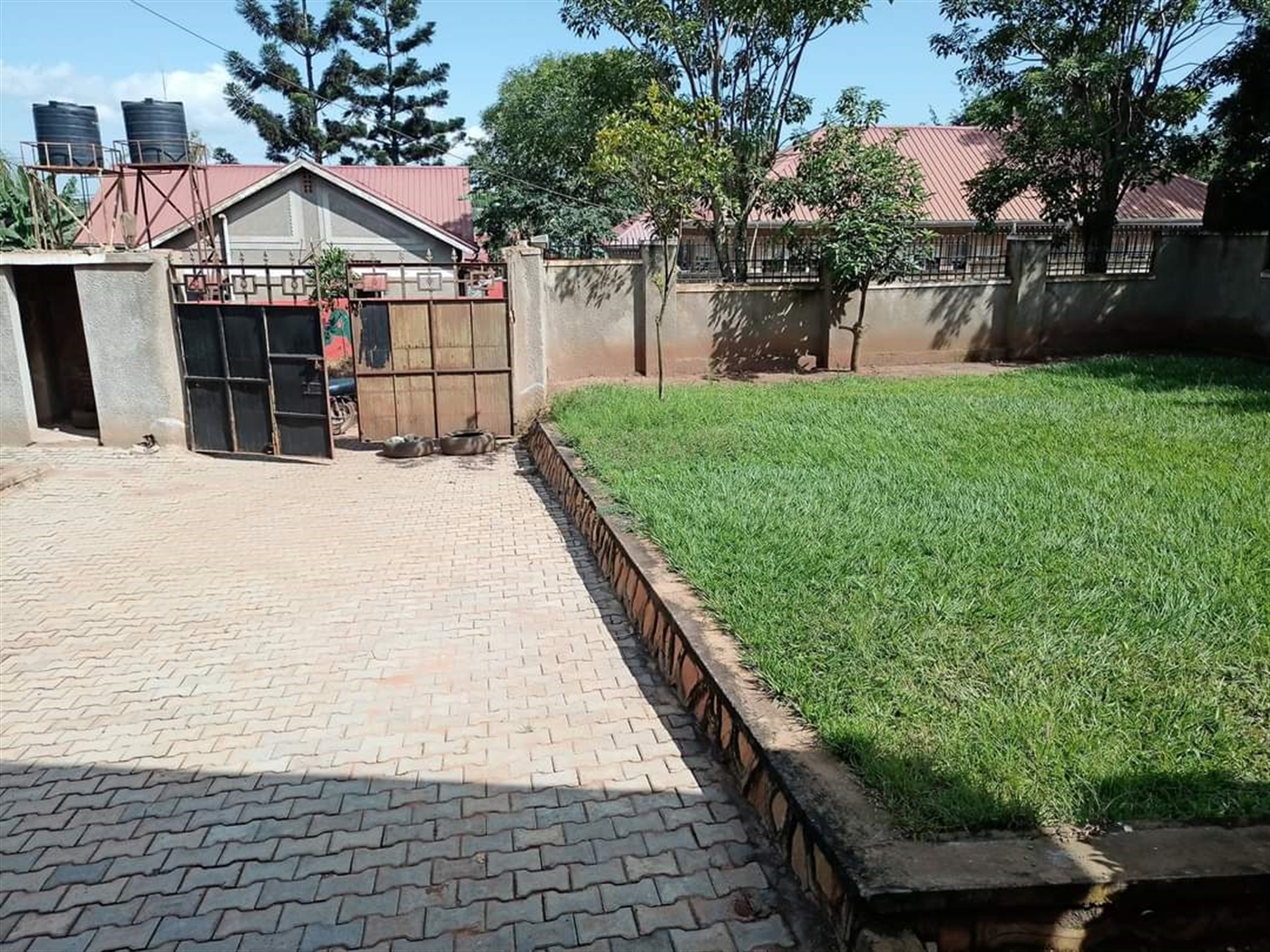 Bungalow for rent in Kira Wakiso