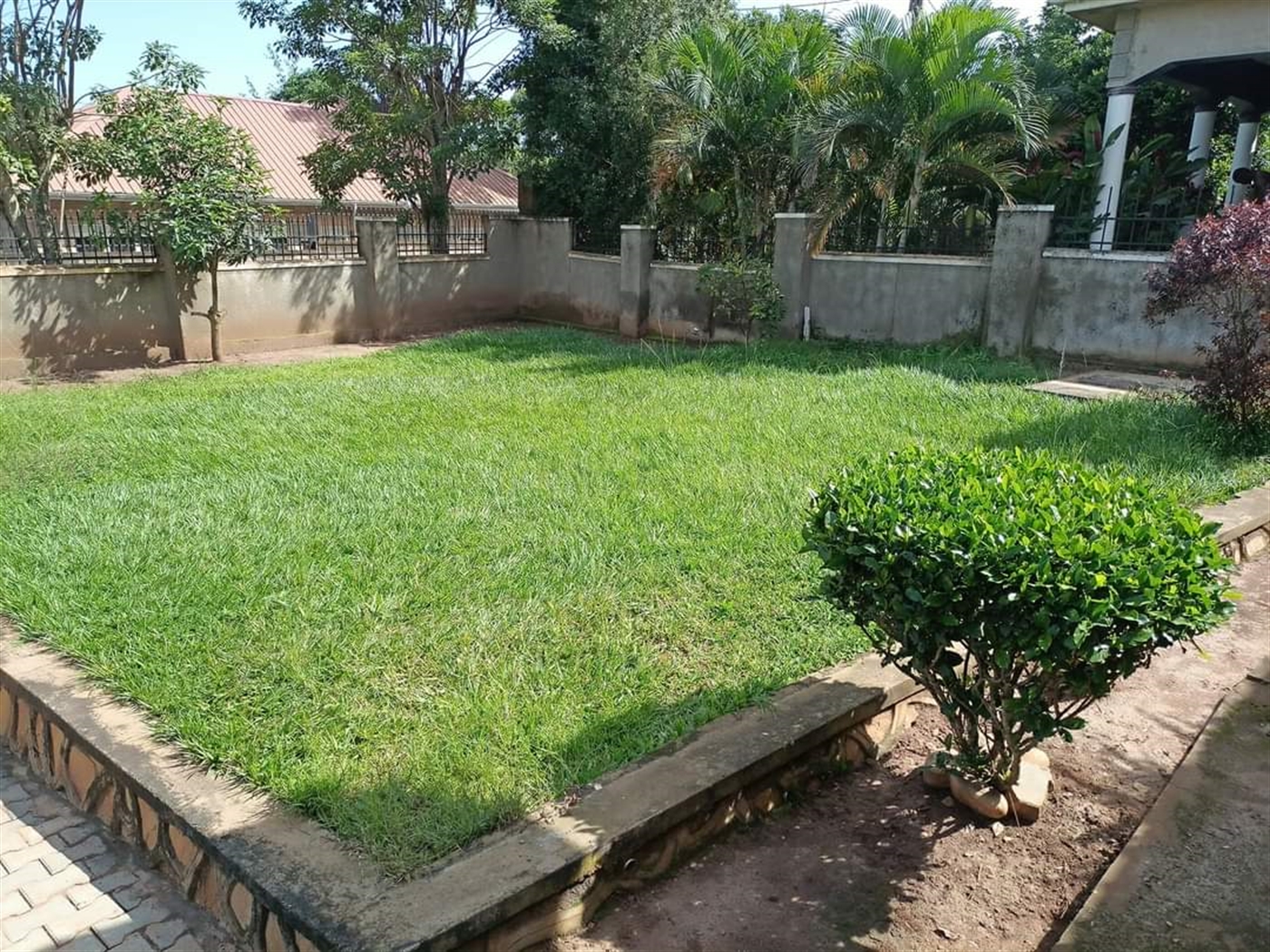 Bungalow for rent in Kira Wakiso