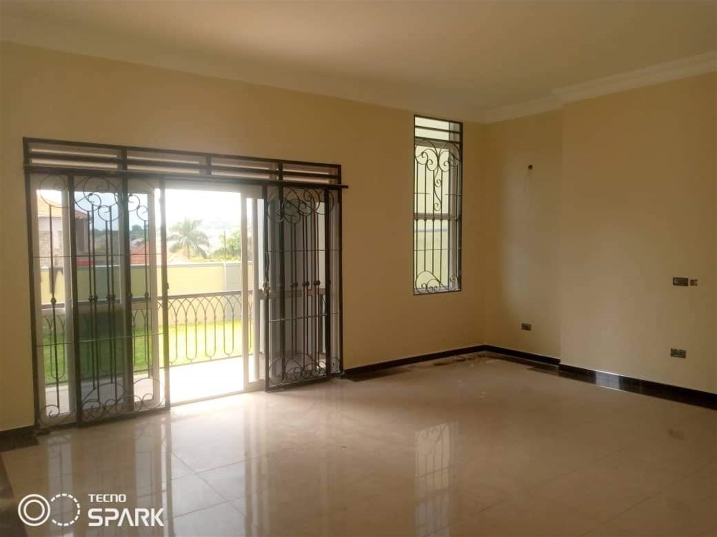 Storeyed house for sale in Kitende Wakiso