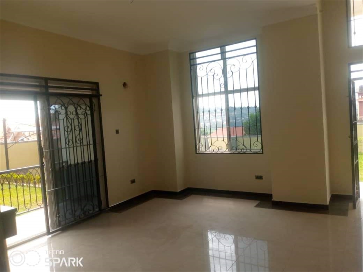 Storeyed house for sale in Kitende Wakiso