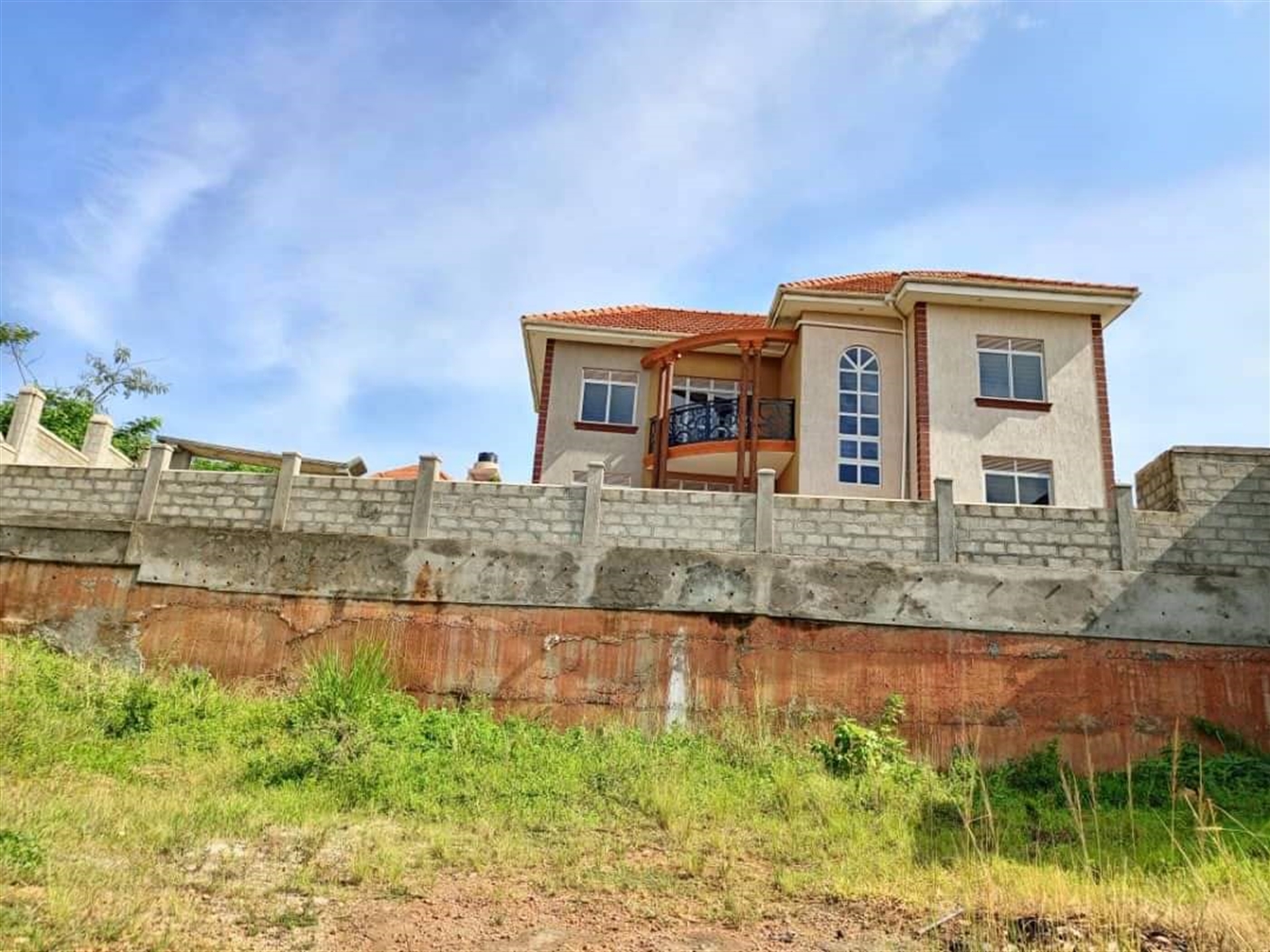 Duplex for sale in Buloba Kampala