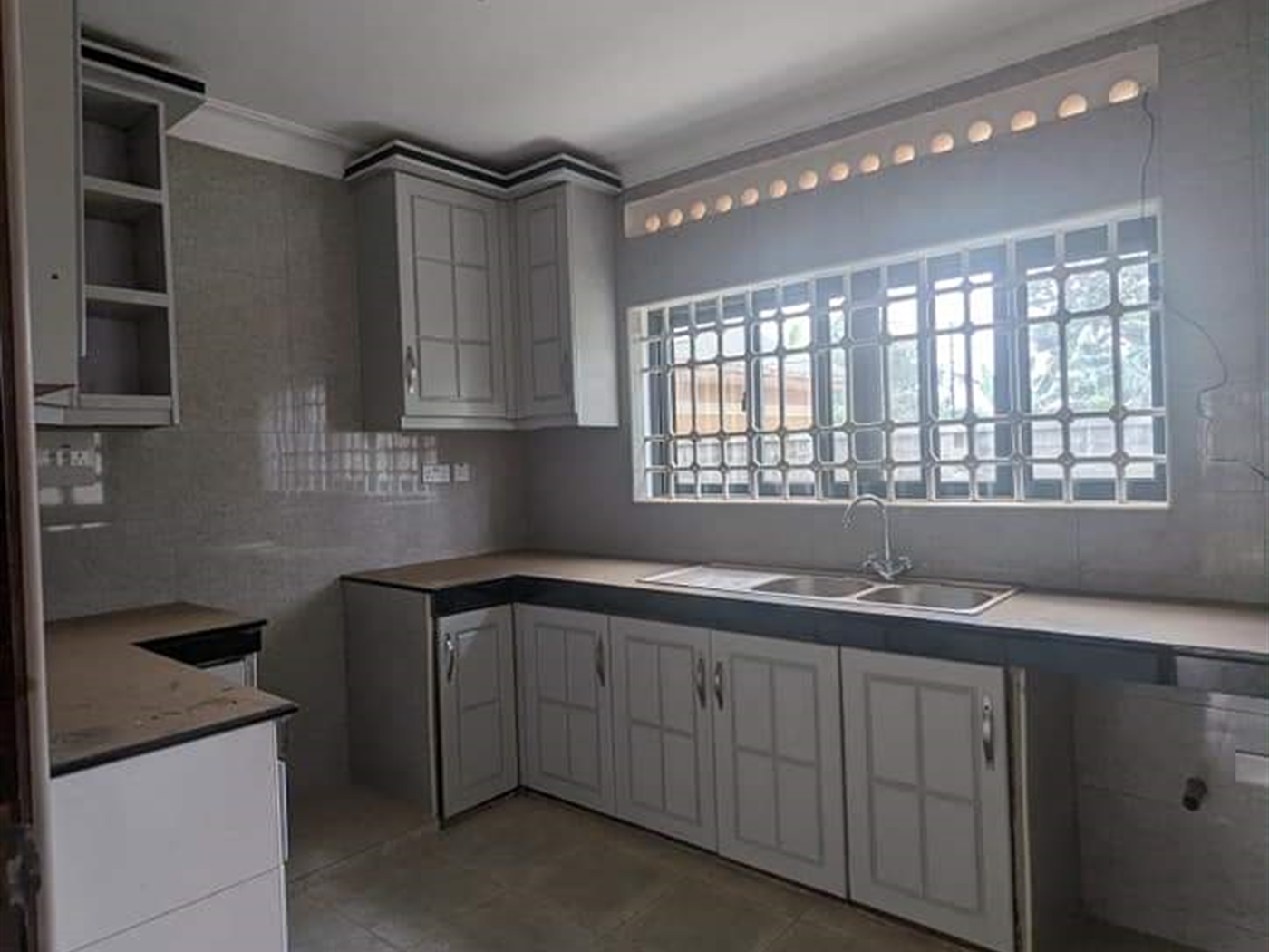 Duplex for rent in Gayaza Wakiso