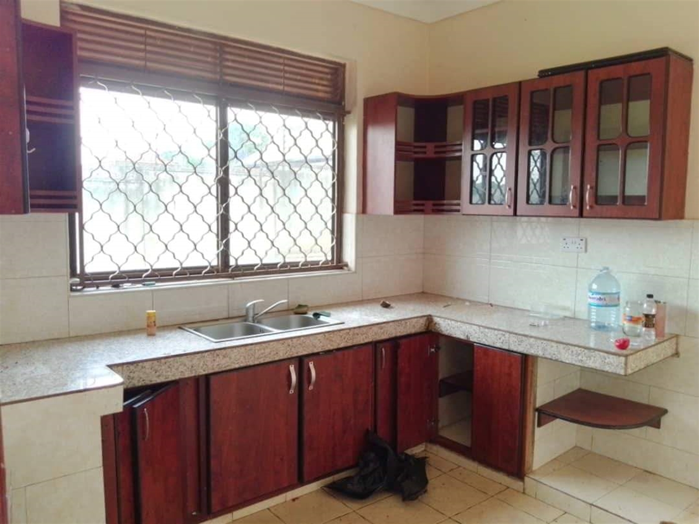 Bungalow for rent in Najjera Wakiso