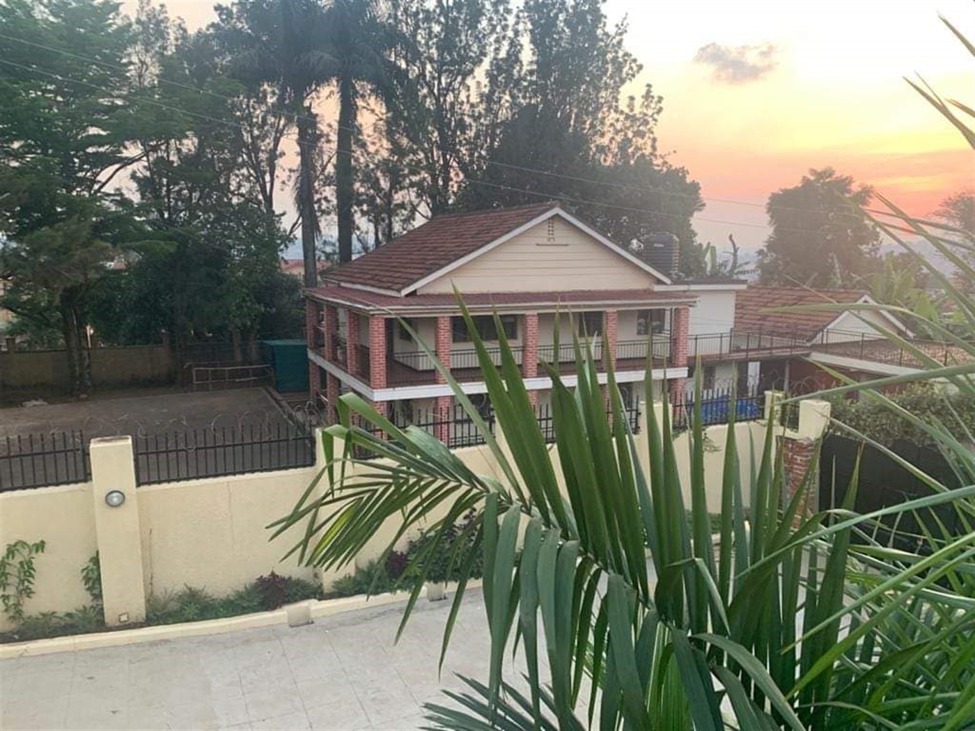 Bungalow for rent in Bukoto Kampala