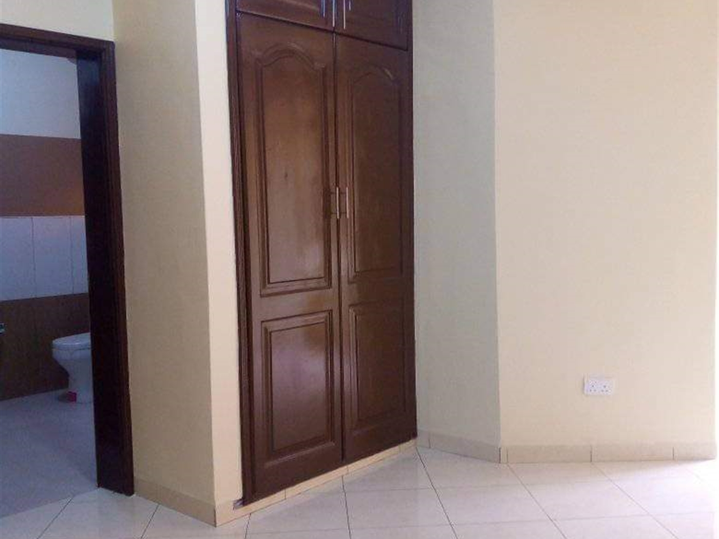 Apartment for rent in Kiwaatule Kampala