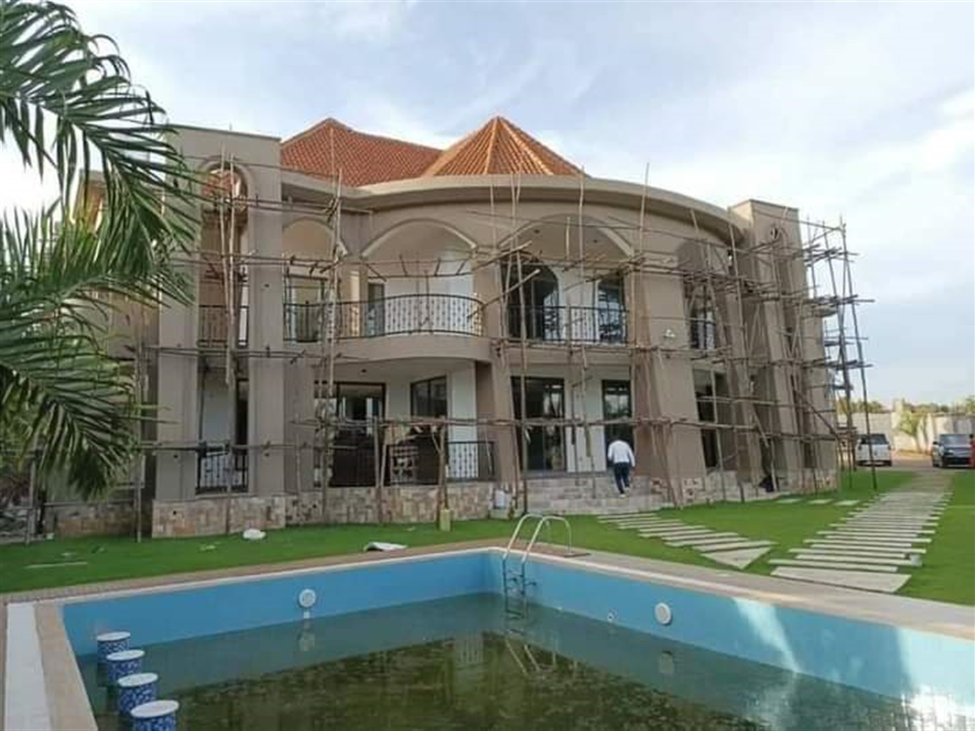 Mansion for sale in Munyonyo Kampala