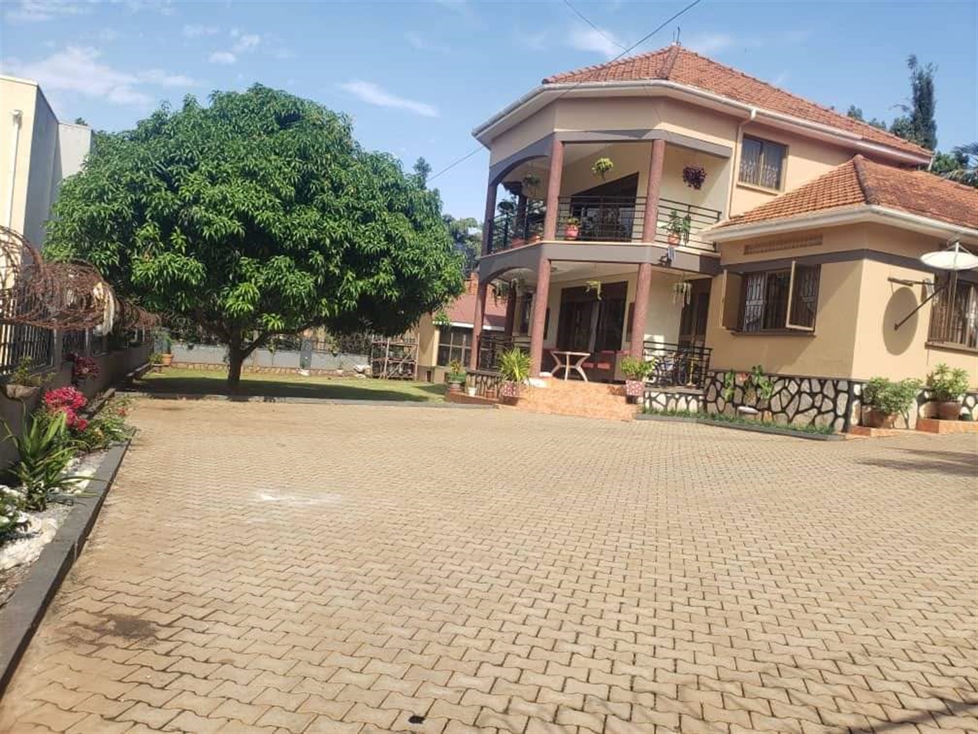 Mansion for sale in Kyambogo Kampala