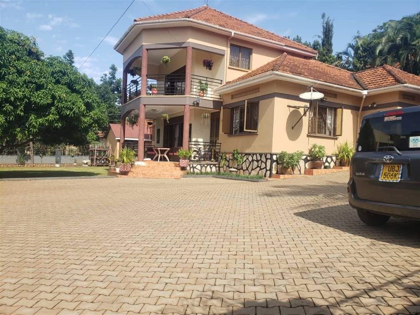 Mansion for sale in Kyambogo Kampala