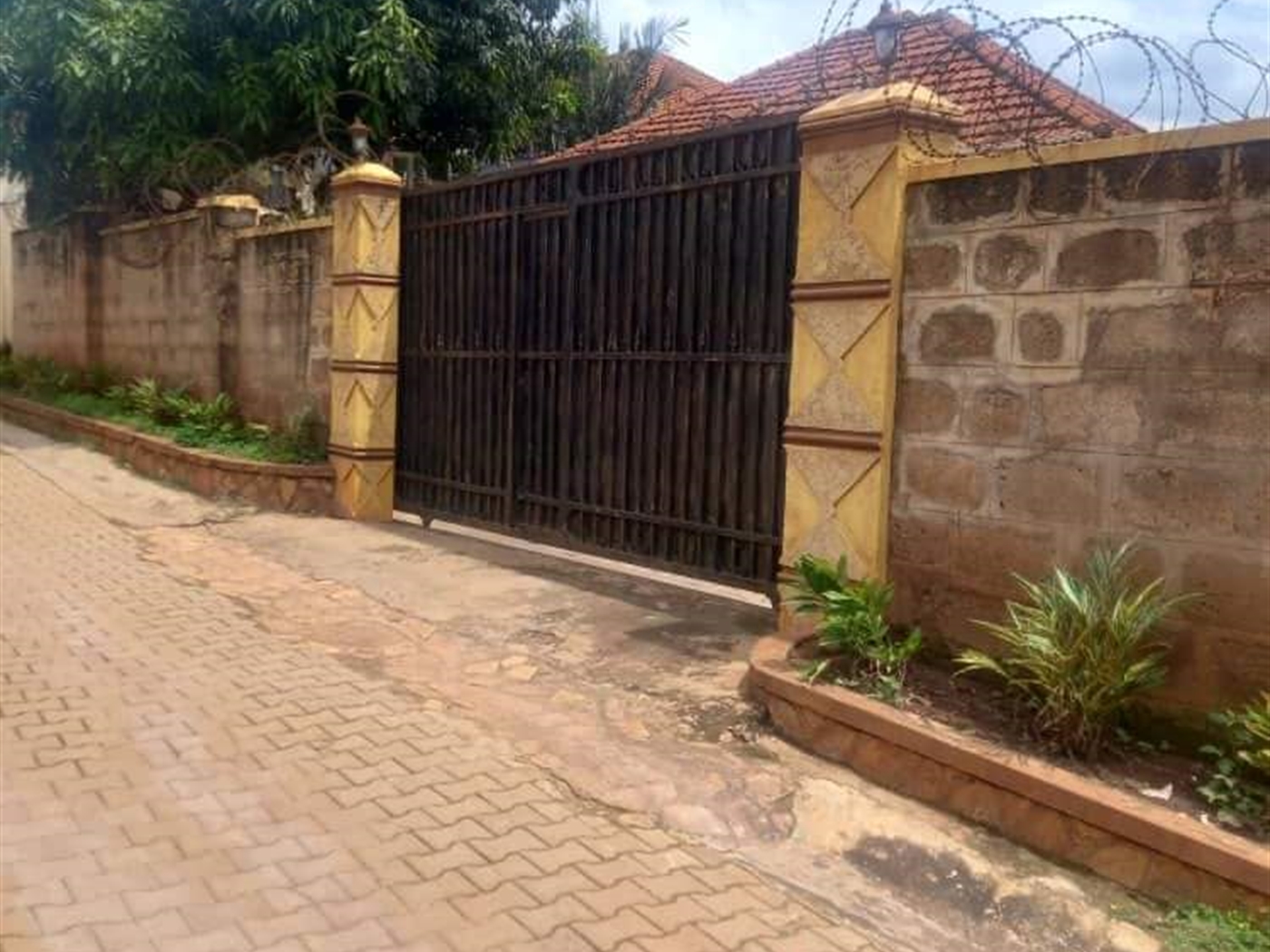 Bungalow for rent in Najjera Wakiso