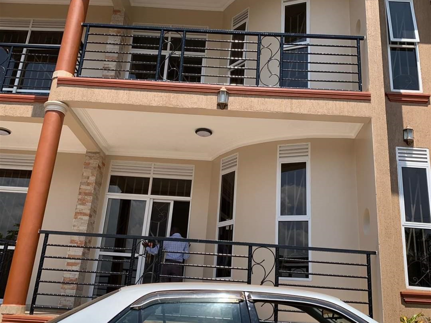 Duplex for sale in Muyenga Kampala