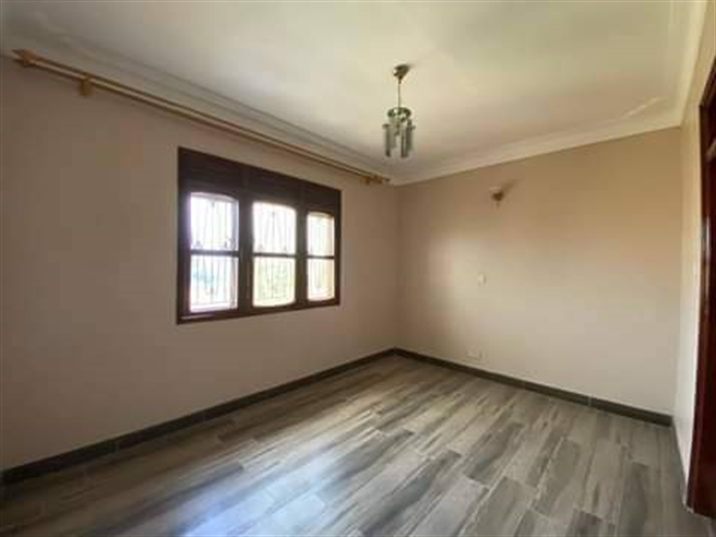 Apartment for rent in Kiwaatule Kampala