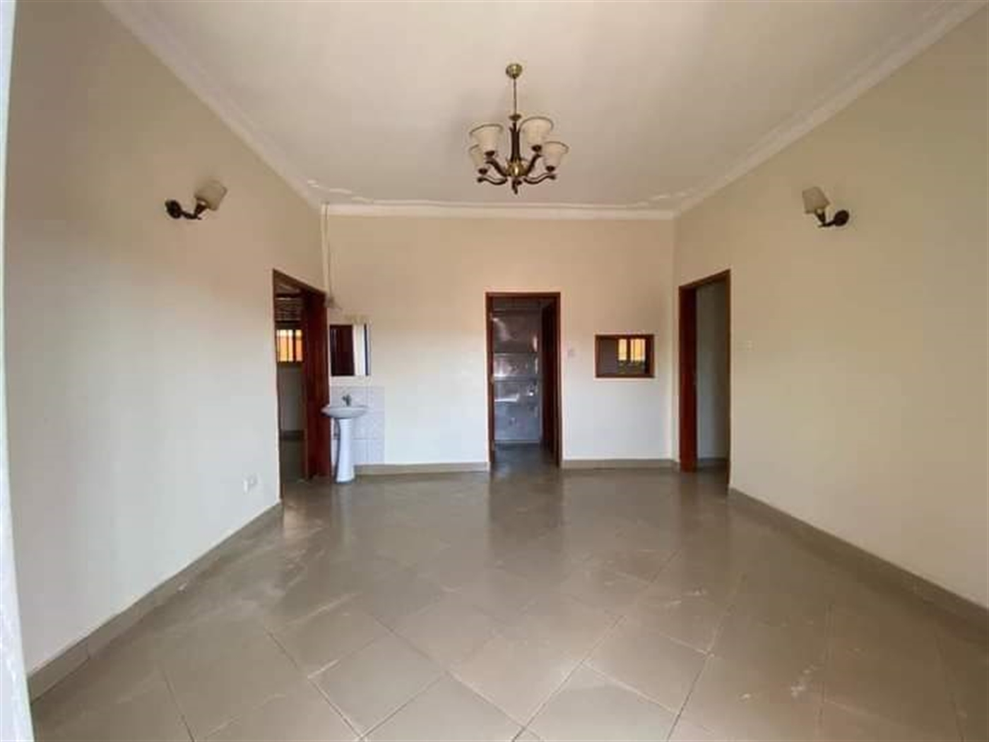 Bungalow for rent in Kisaasi Kampala