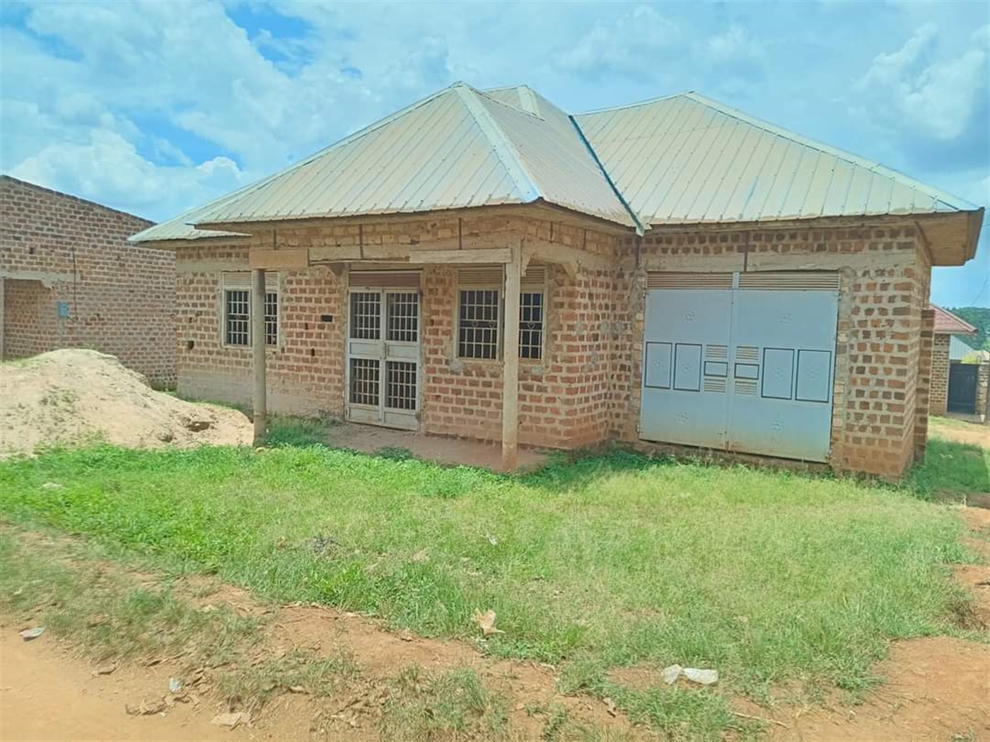 Shell House for sale in Ntawo Mukono