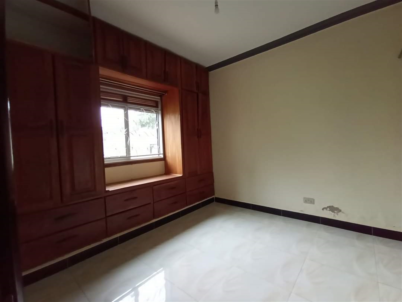 Semi Detached for rent in Kira Wakiso