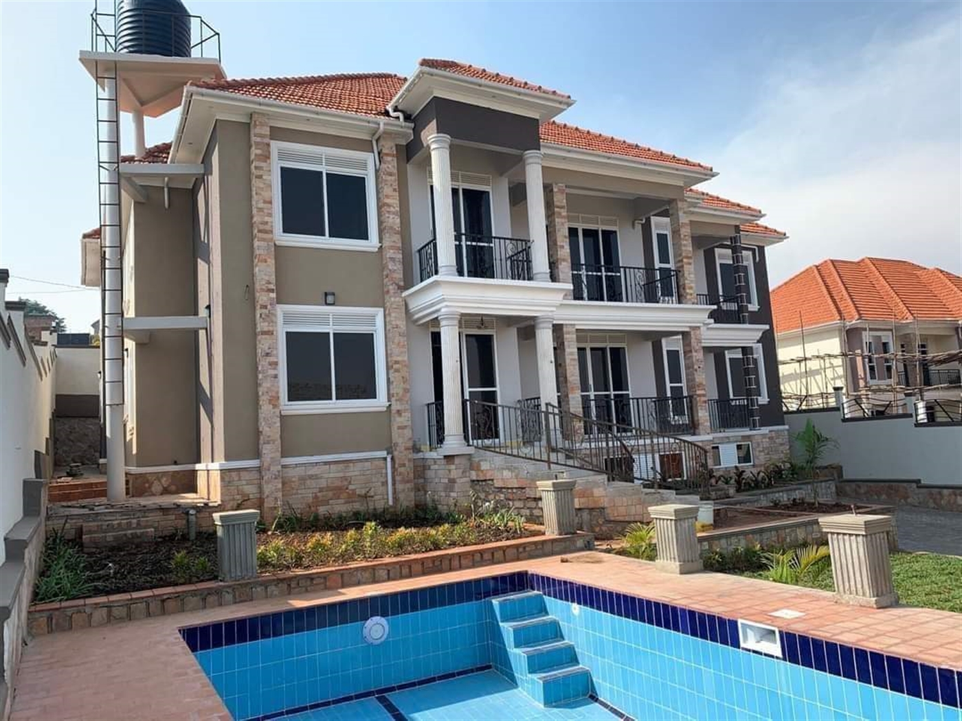 Mansion for sale in Mutungo Kampala