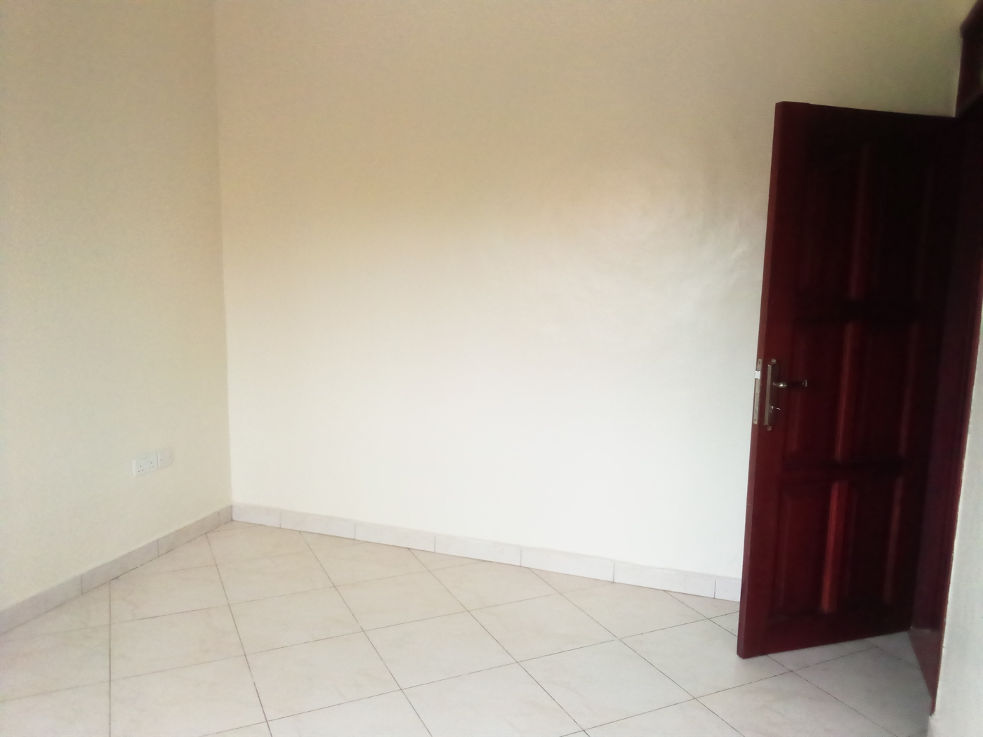 Apartment for rent in Kiwaatule Kampala