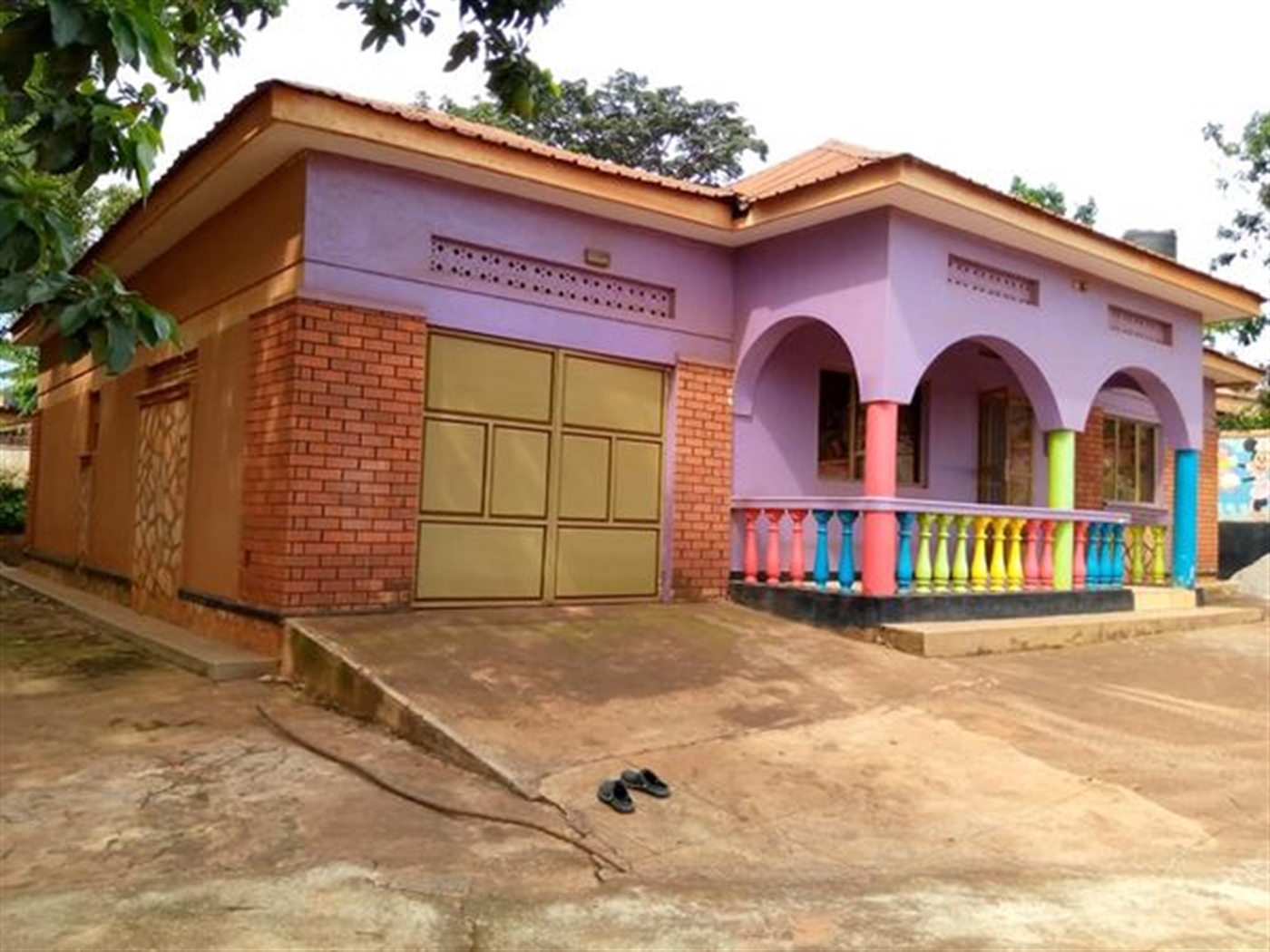 Bungalow for rent in Kulambilo Kampala