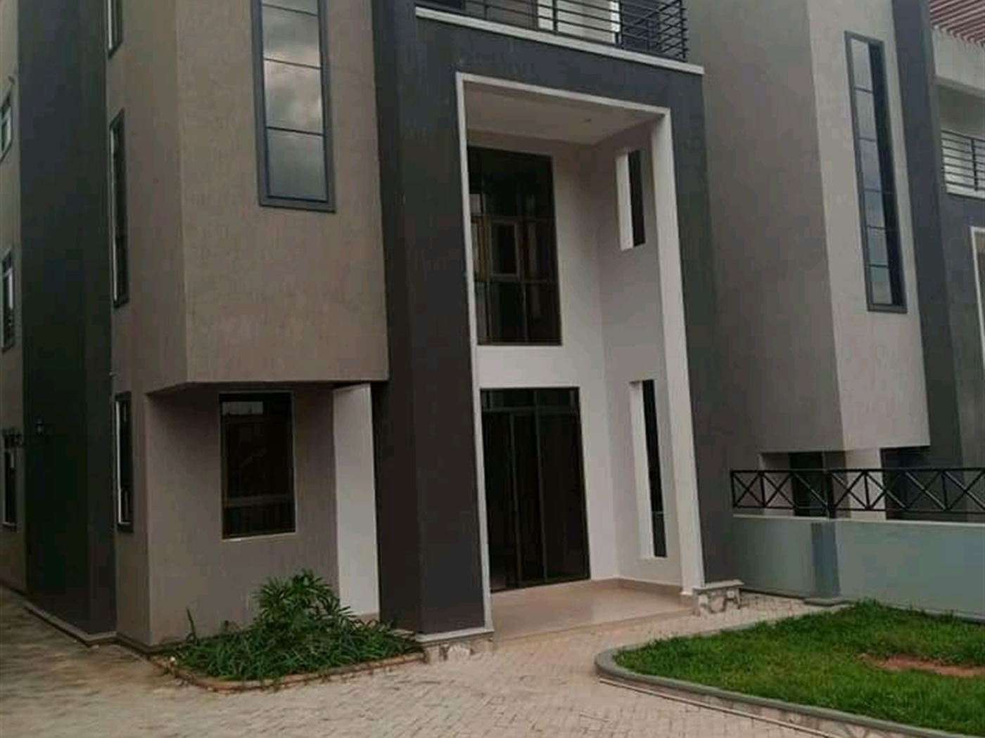 Town House for rent in Kyanja Kampala