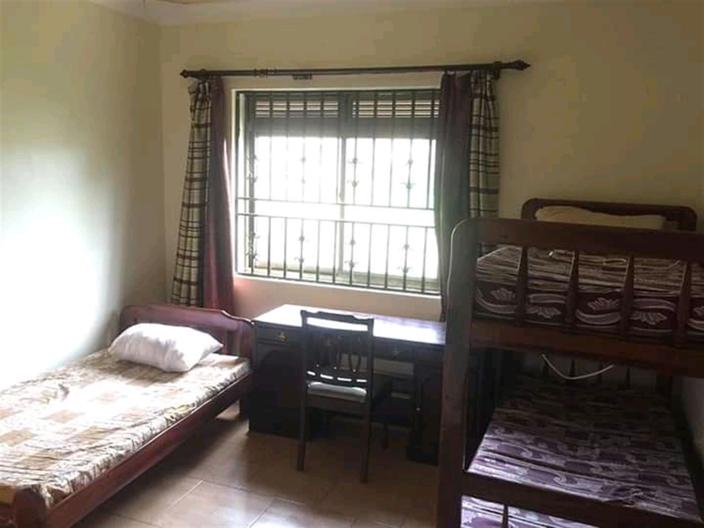 Town House for rent in Naguru Kampala