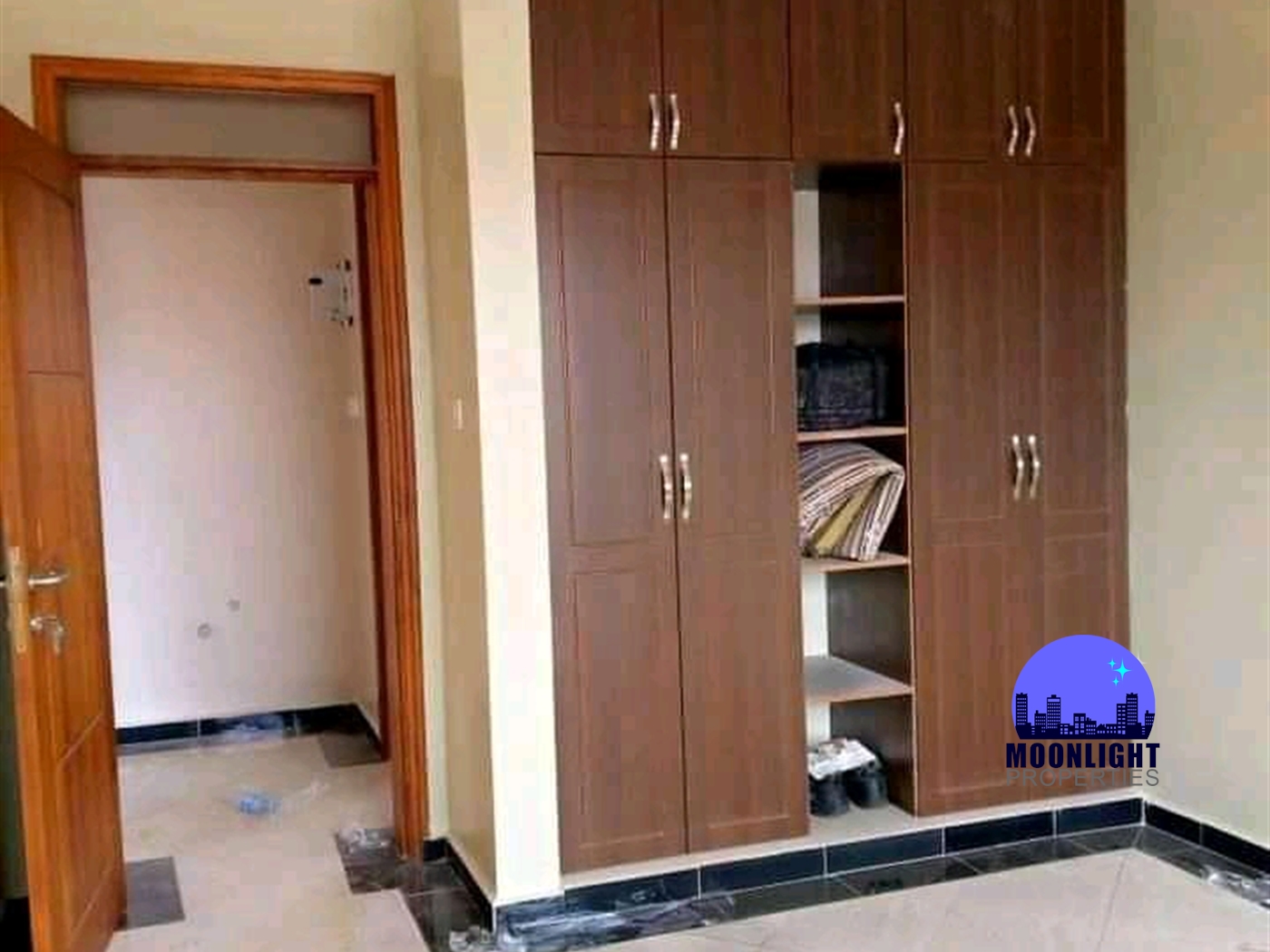 Apartment for rent in Kiwaatule Kampala