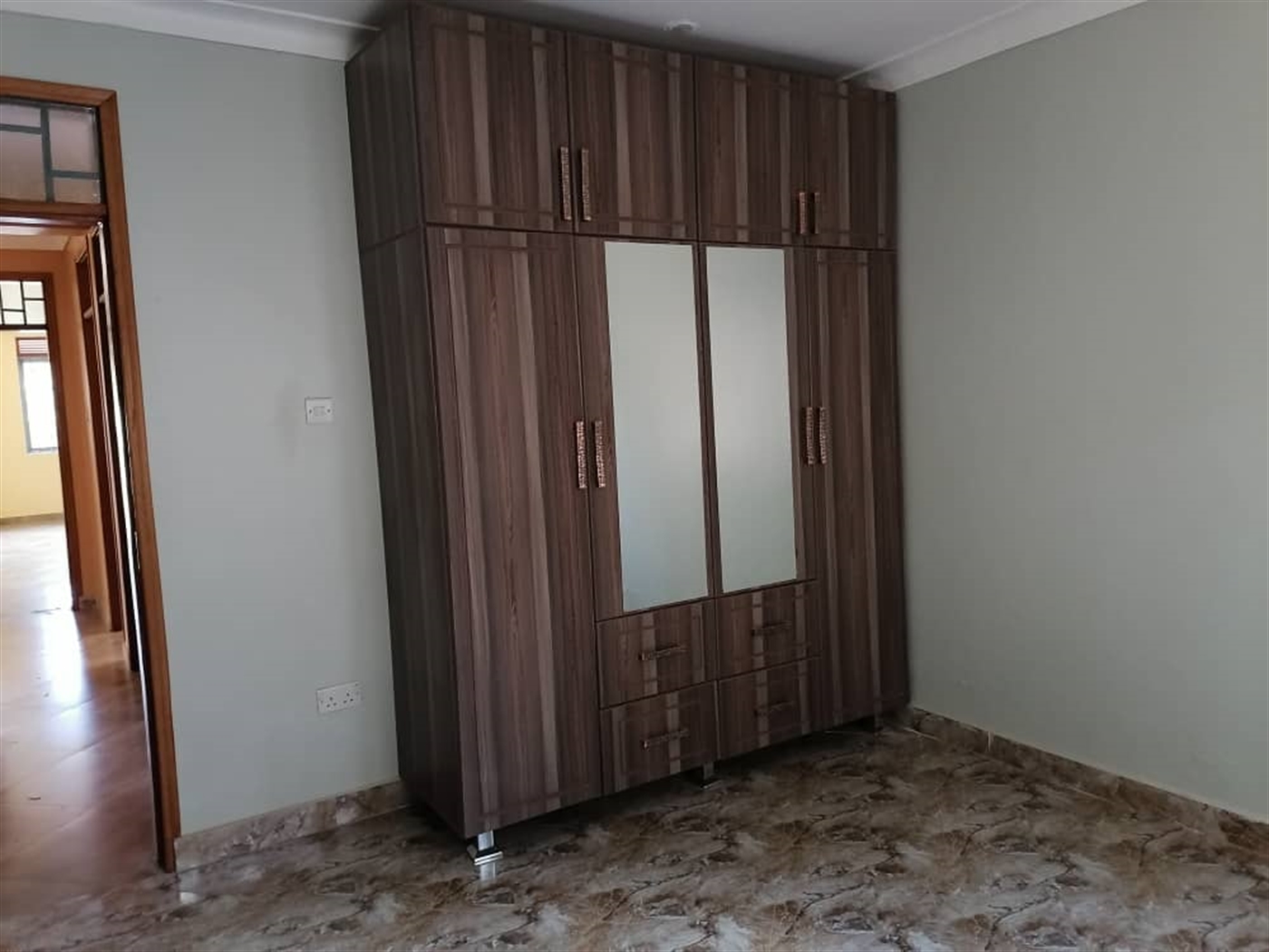 Apartment for rent in Mutundwe Wakiso