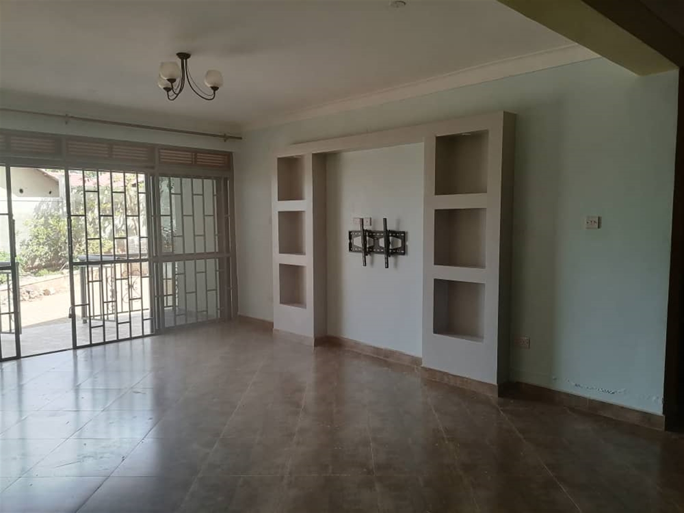 Apartment for rent in Mutundwe Wakiso