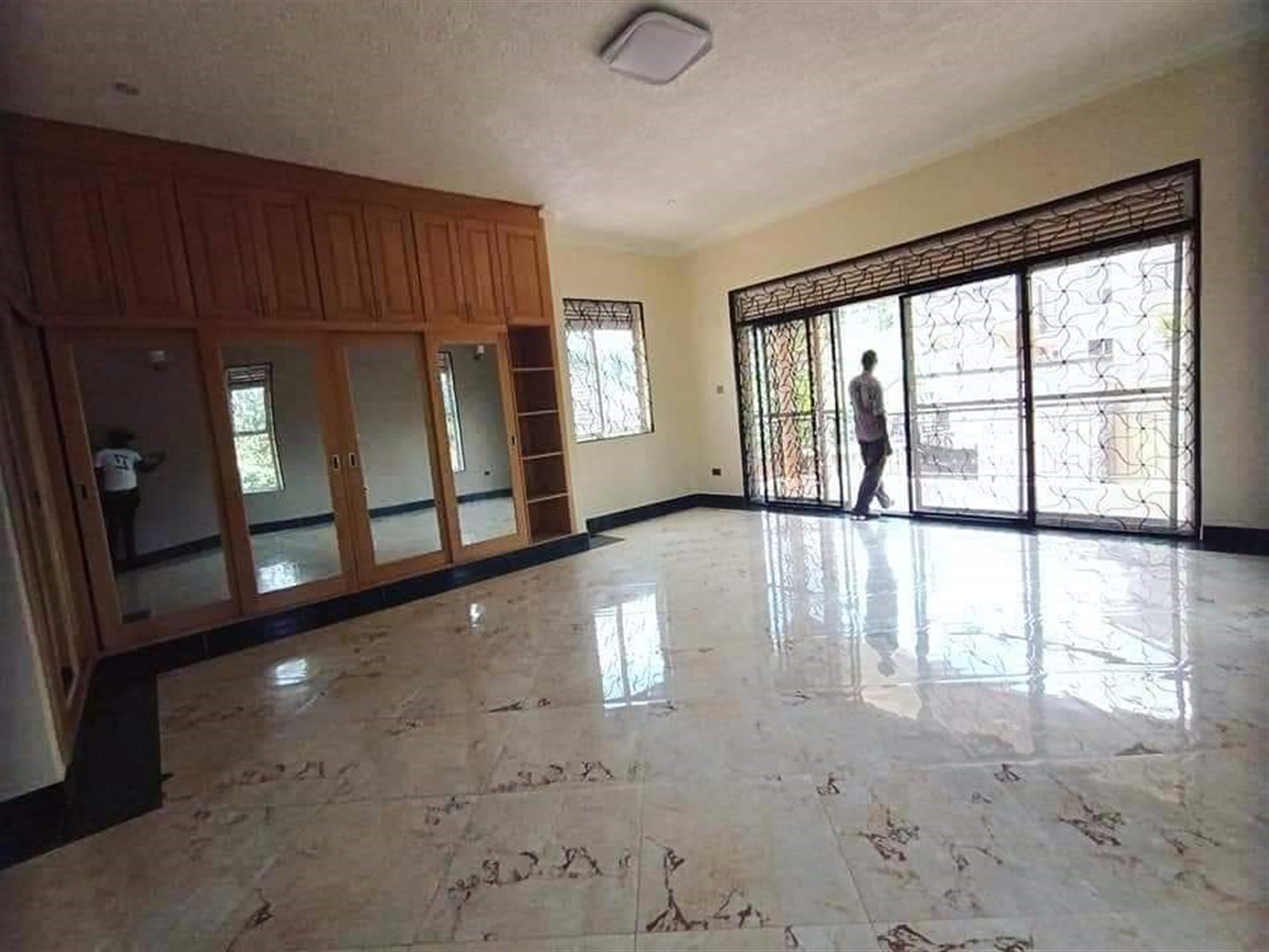 Storeyed house for sale in Munyonyo Kampala