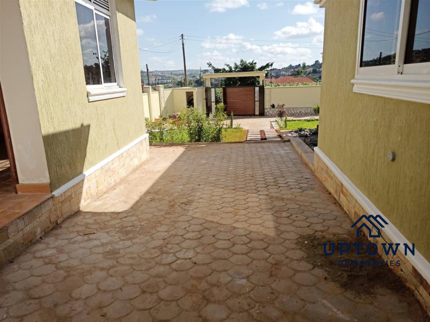 Bungalow for sale in Kitende Wakiso