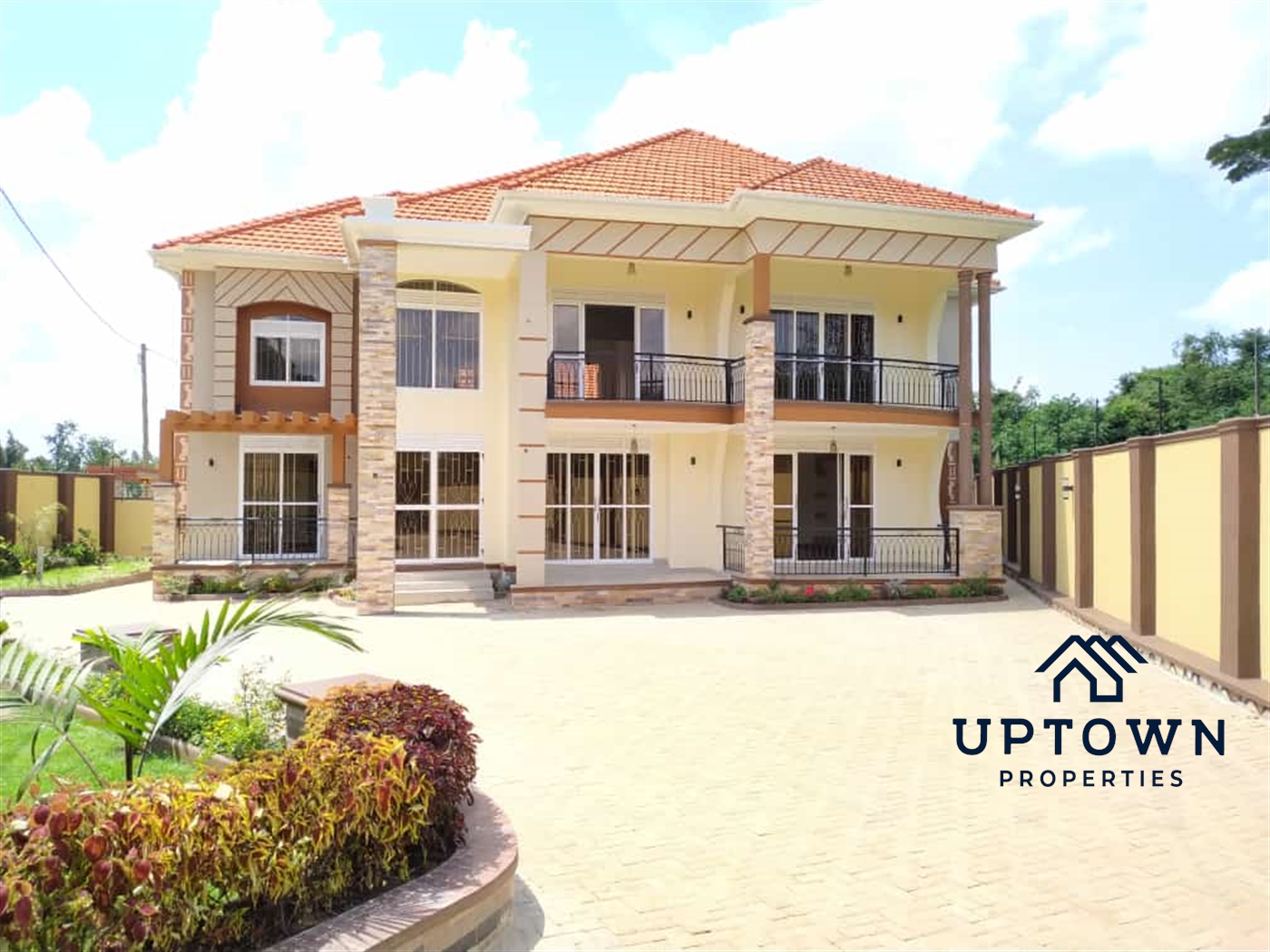 Mansion for sale in Kiwaatule Kampala