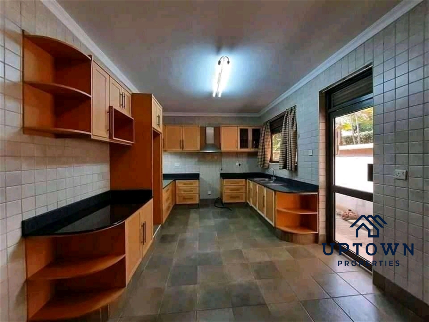 Bungalow for rent in Munyonyo Kampala