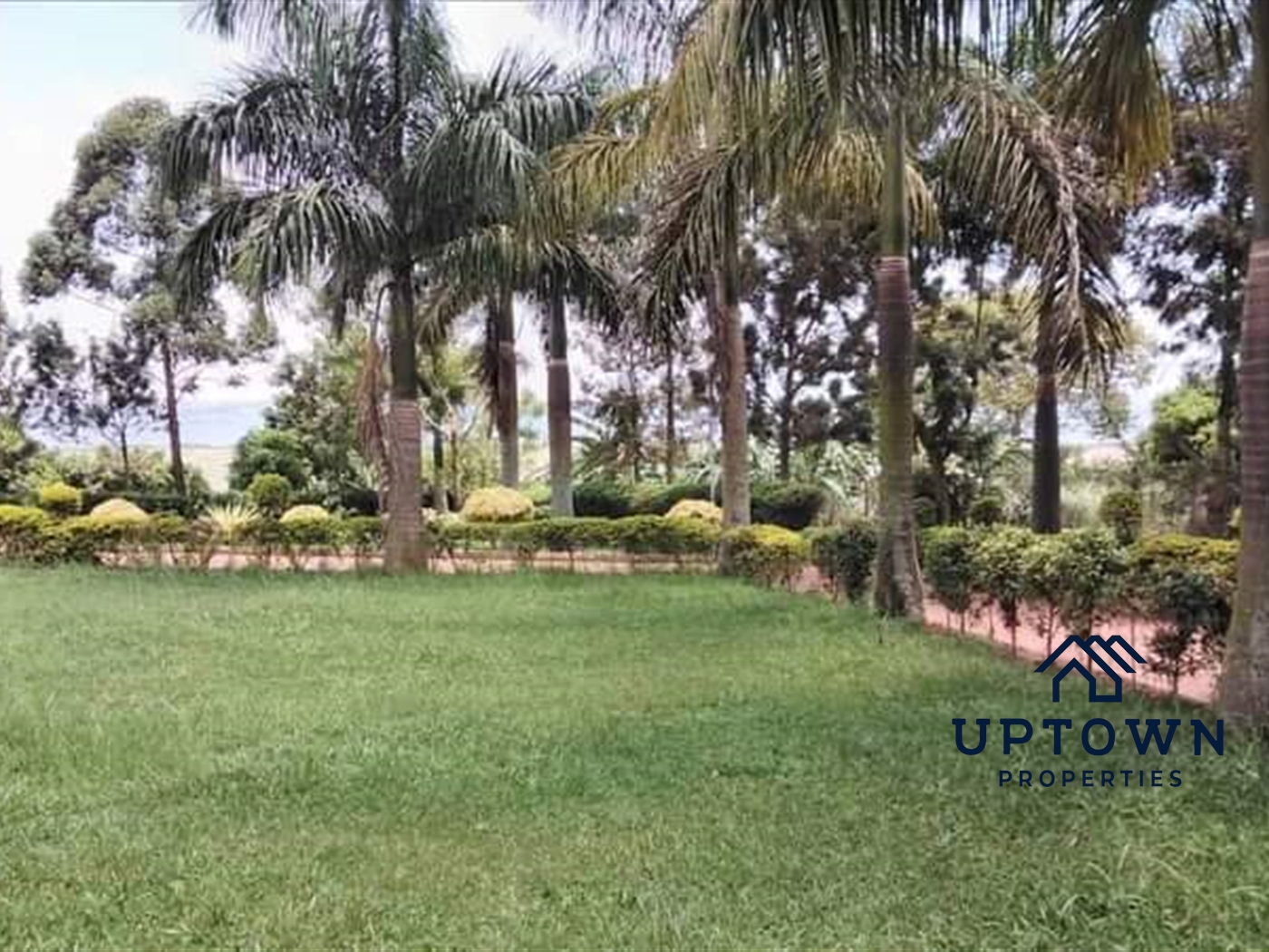 Mansion for sale in Bwelenga Wakiso