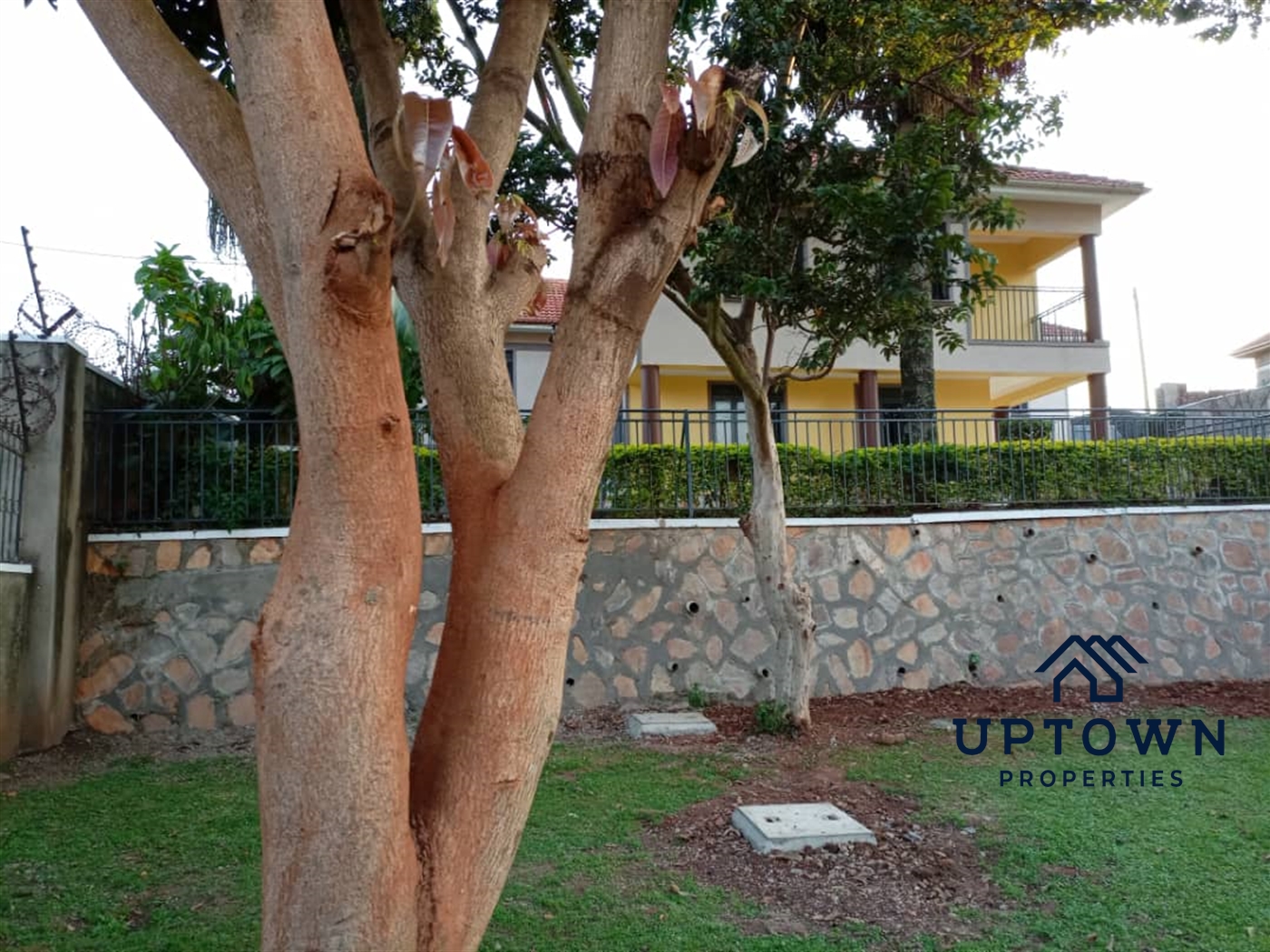 Mansion for sale in Naalya Kampala