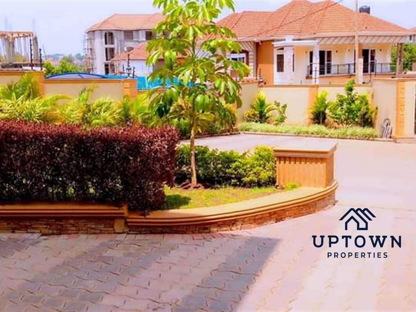 Mansion for sale in Kiwaatule Kampala